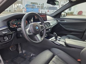 2023 BMW 540i w/ M-Sport Pkg. Nav &amp; Sunroof 5-Series