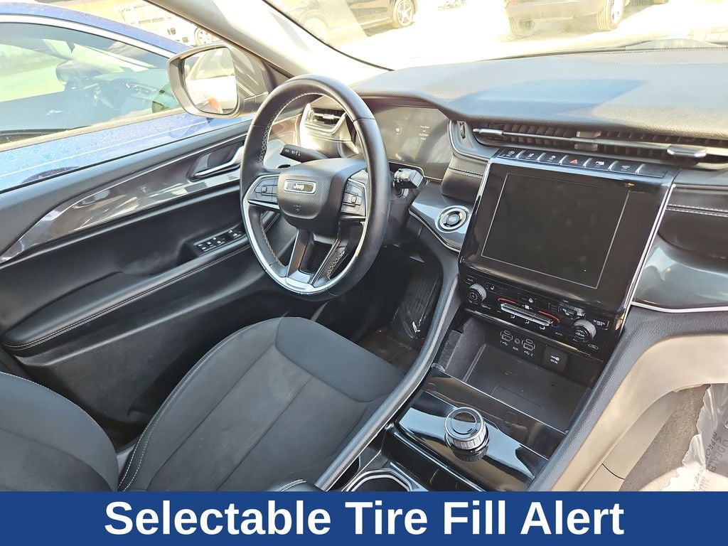 2022 Jeep Grand Cherokee L Laredo