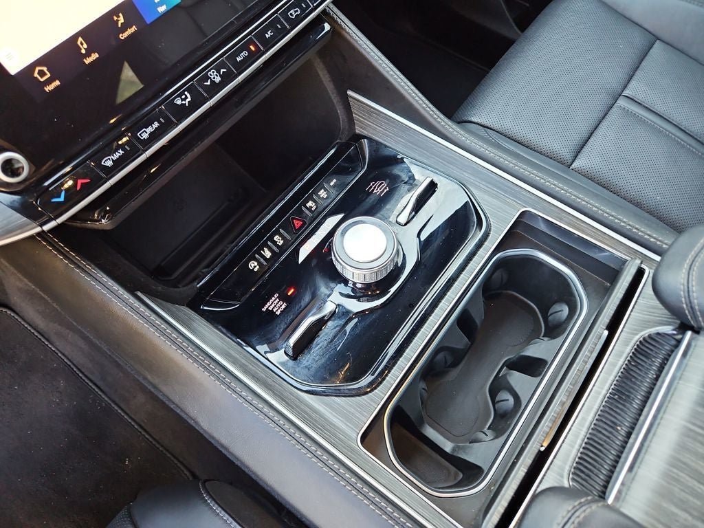 2024 Jeep Wagoneer L Series III