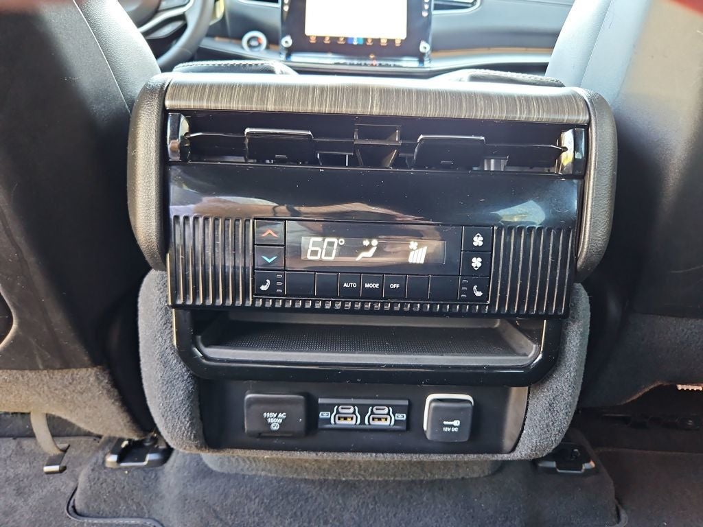 2024 Jeep Wagoneer L Series III