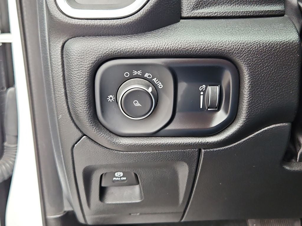 2024 RAM 1500 Laramie