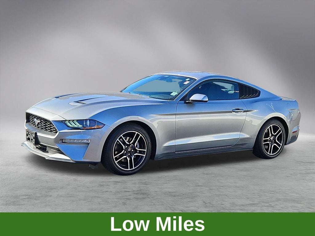 2022 Ford Mustang EcoBoost