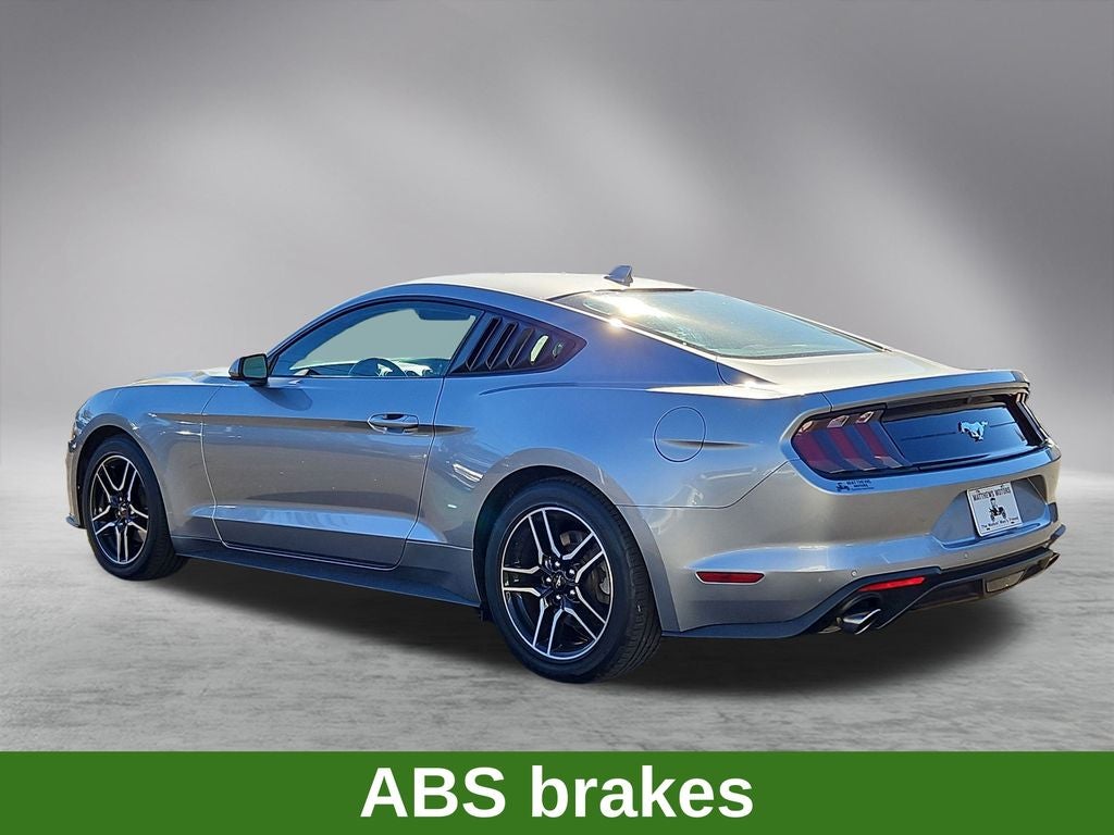 2022 Ford Mustang EcoBoost