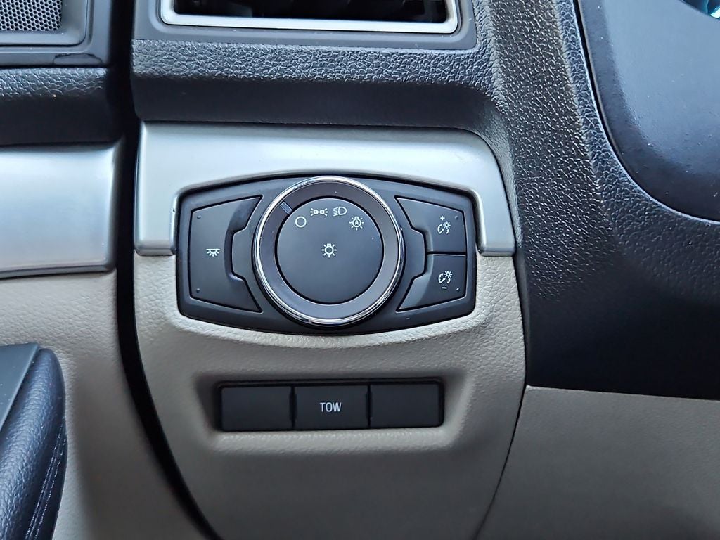 2019 Ford Explorer Base