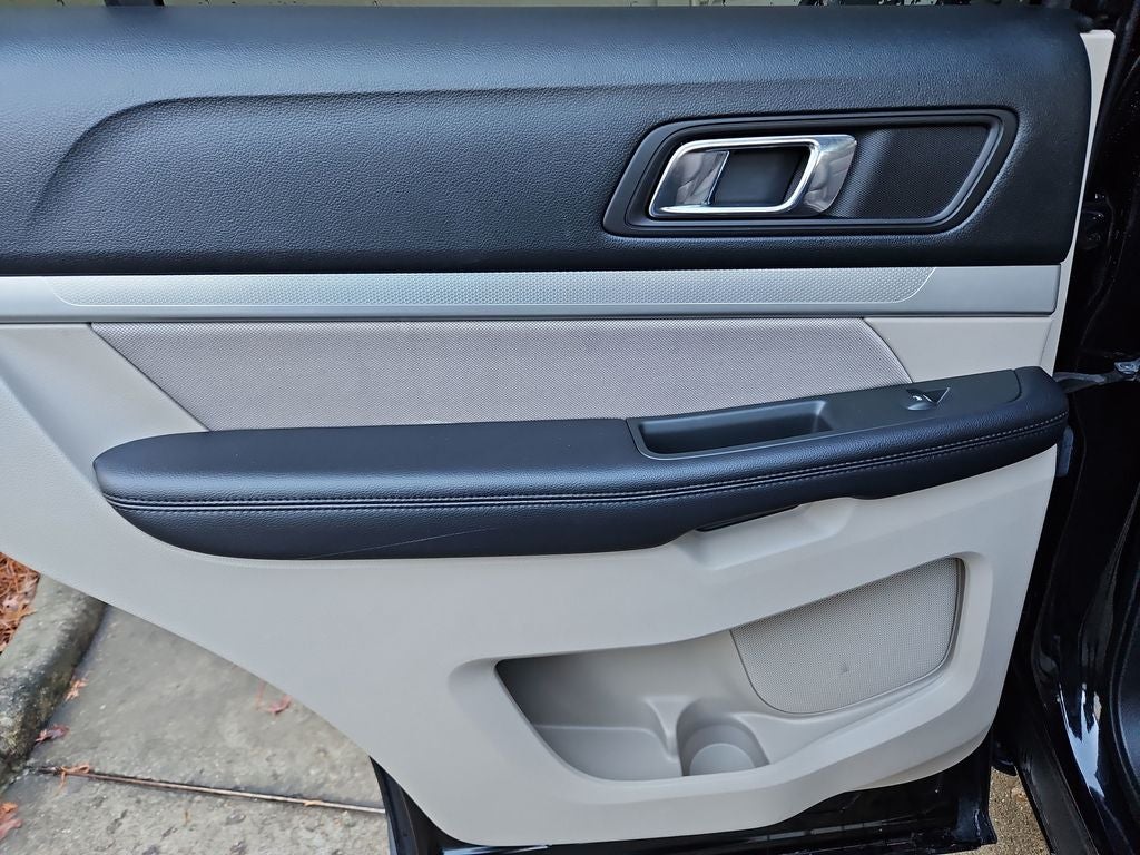 2019 Ford Explorer Base