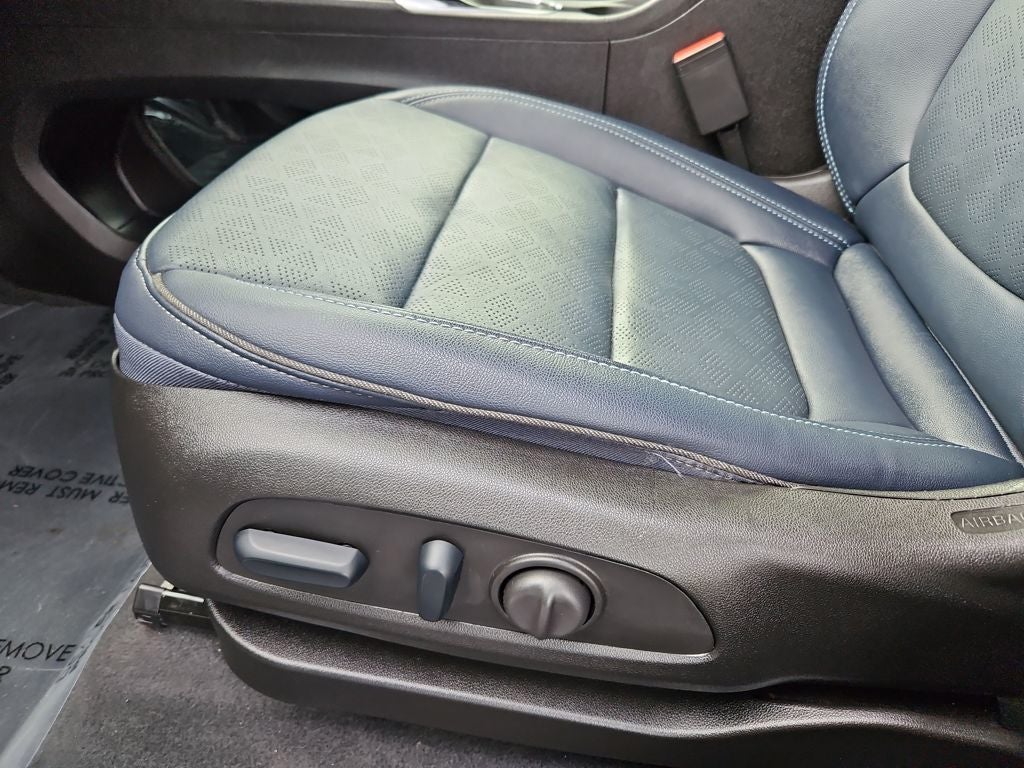 2023 Chevrolet Bolt EUV LT