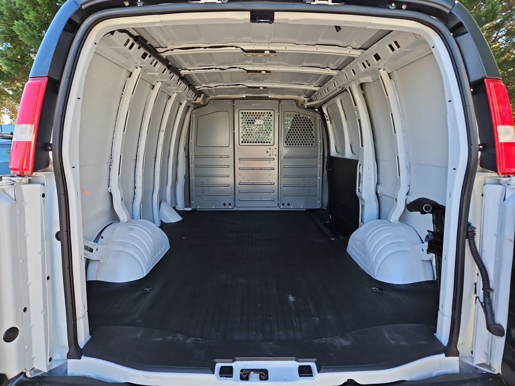 2024 Chevrolet Express 2500 Work Van Cargo