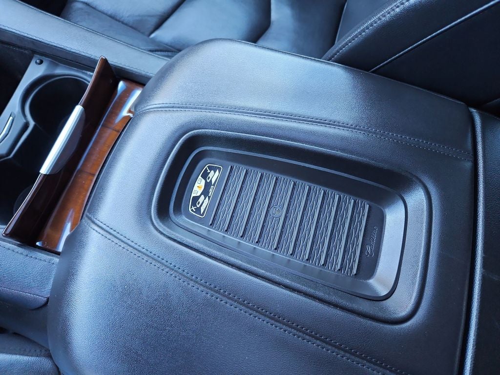 2020 Cadillac Escalade Premium Luxury