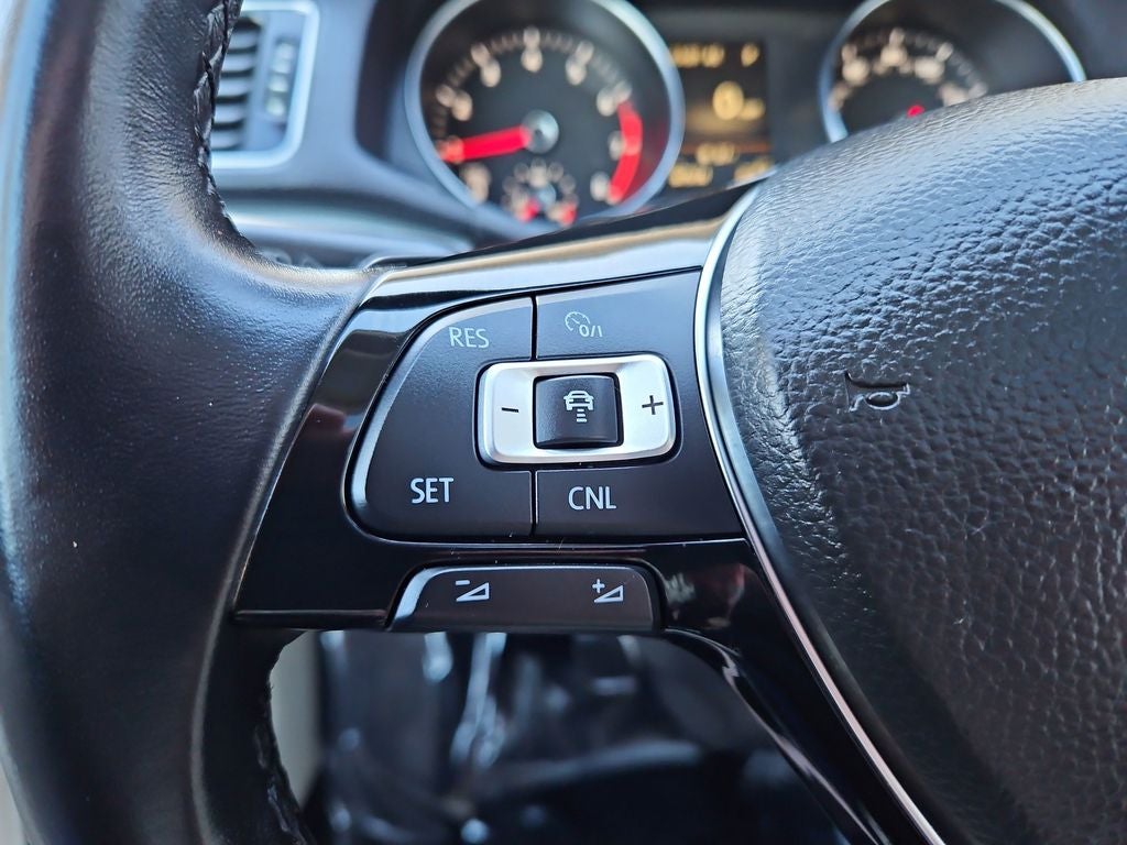 2019 Volkswagen Passat 2.0T SE R-Line