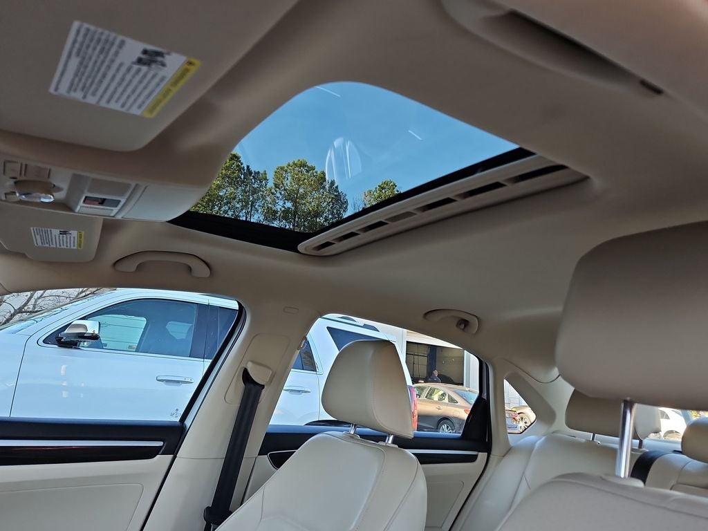 2019 Volkswagen Passat 2.0T SE R-Line