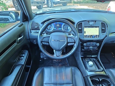 2022 Chrysler 300 300S w/ Nav & Panoramic Sunroof