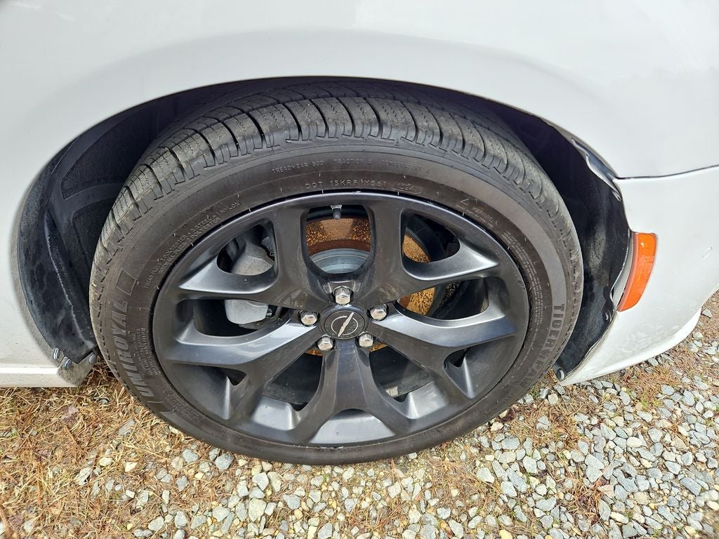 2022 Chrysler 300 Touring