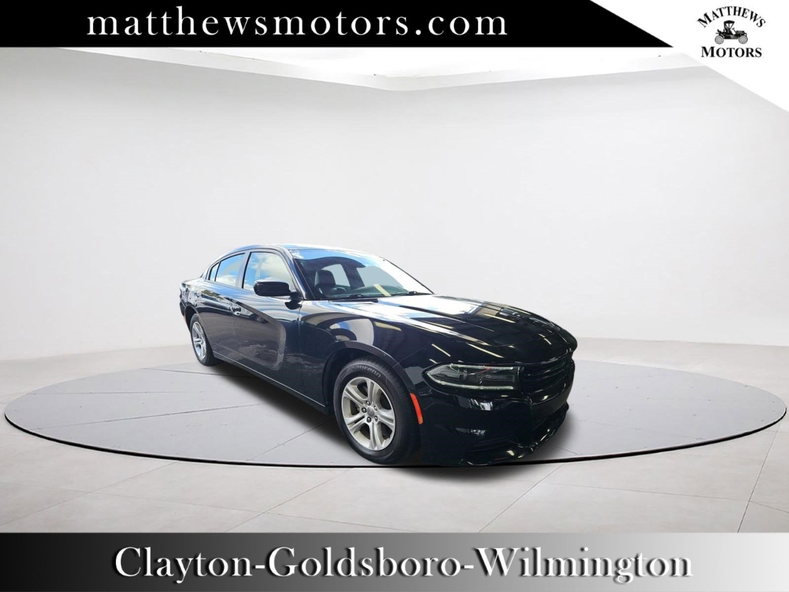 2021 Dodge Charger SXT w/ Sunroof