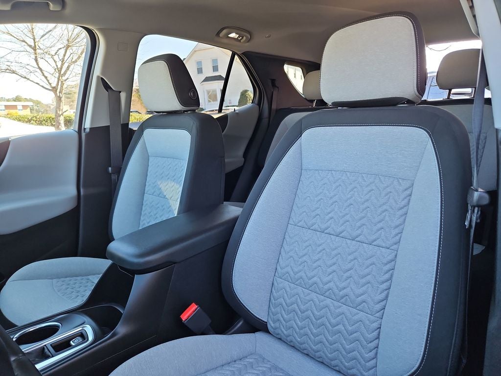 2022 Chevrolet Equinox LT w/ CONVENIENCE AND ADV. SAFETY PCKG