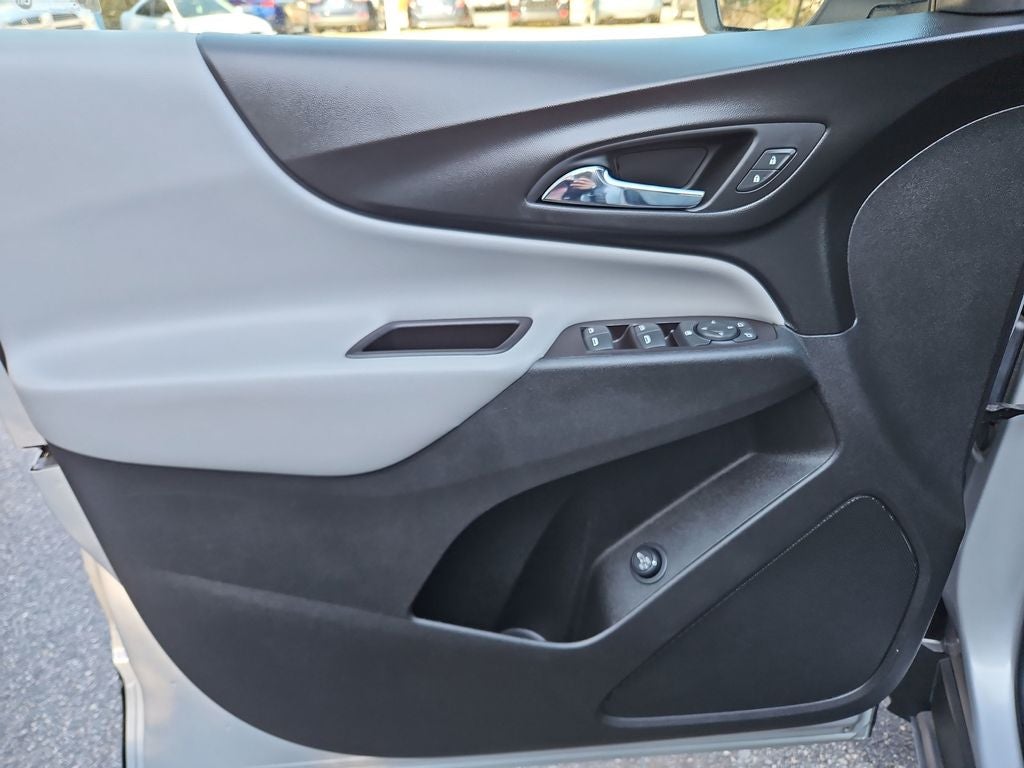 2022 Chevrolet Equinox LT w/ CONVENIENCE AND ADV. SAFETY PCKG