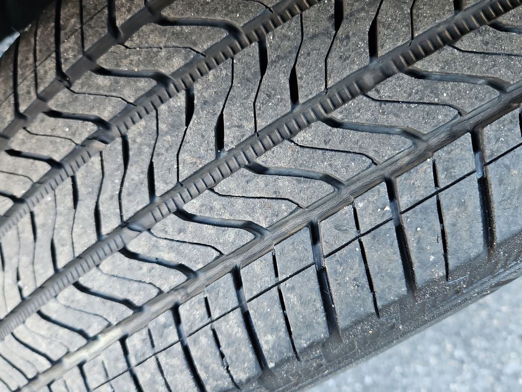 2022 Chevrolet Equinox LT w/ CONVENIENCE AND ADV. SAFETY PCKG