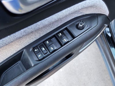 2024 Jeep Compass Latitude w/ enhanced Black Crystal Pearlcoat