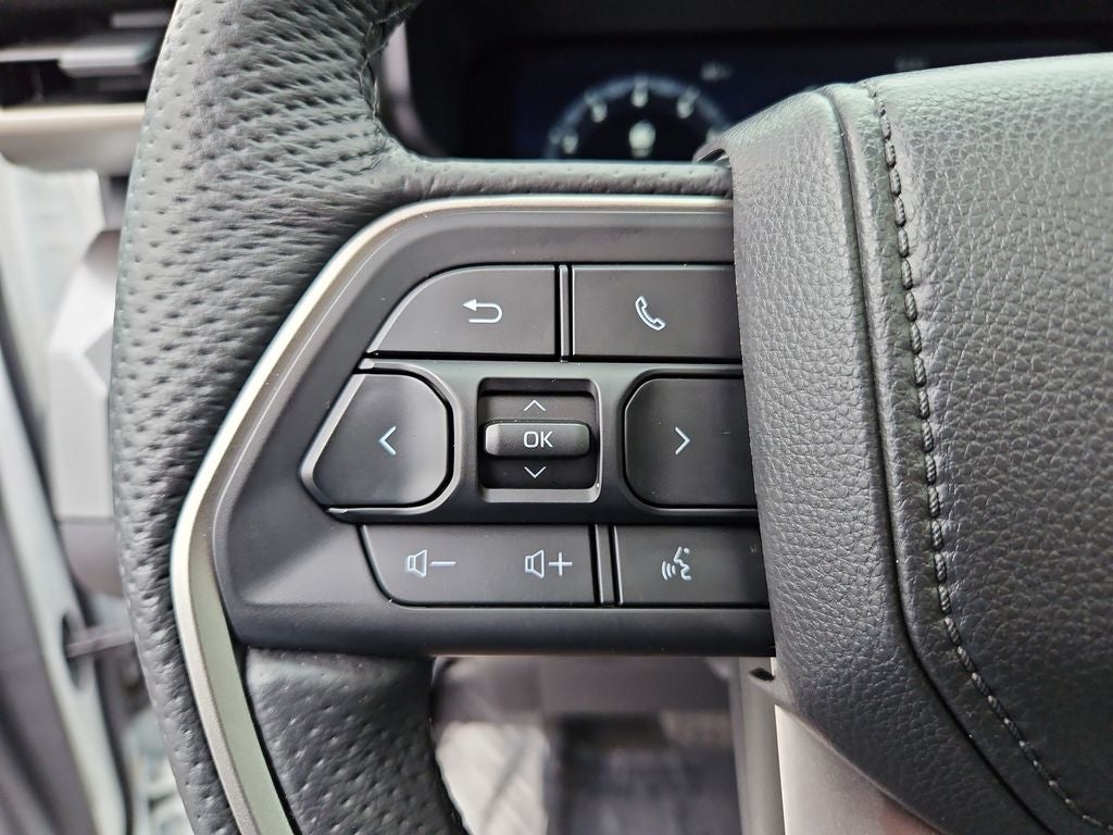 2025 Toyota Tacoma TRD Off-Road w/SUNROOF