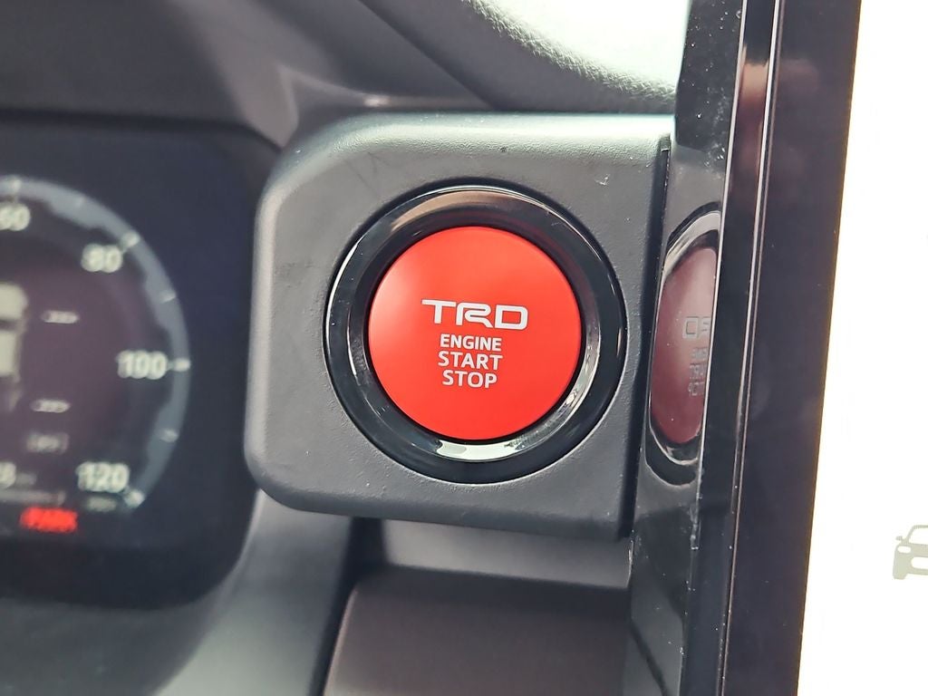 2025 Toyota Tacoma TRD Off-Road w/SUNROOF