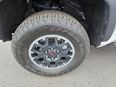 2025 Toyota Tacoma TRD Off-Road w/SUNROOF