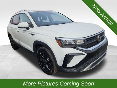 2024 Volkswagen Taos 1.5T SE