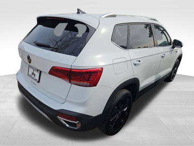 2024 Volkswagen Taos 1.5T SE