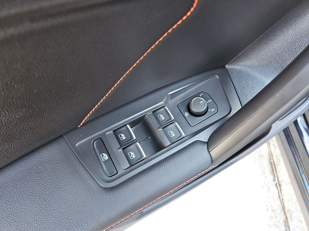 2024 Volkswagen Tiguan 2.0T Wolfsburg Edition