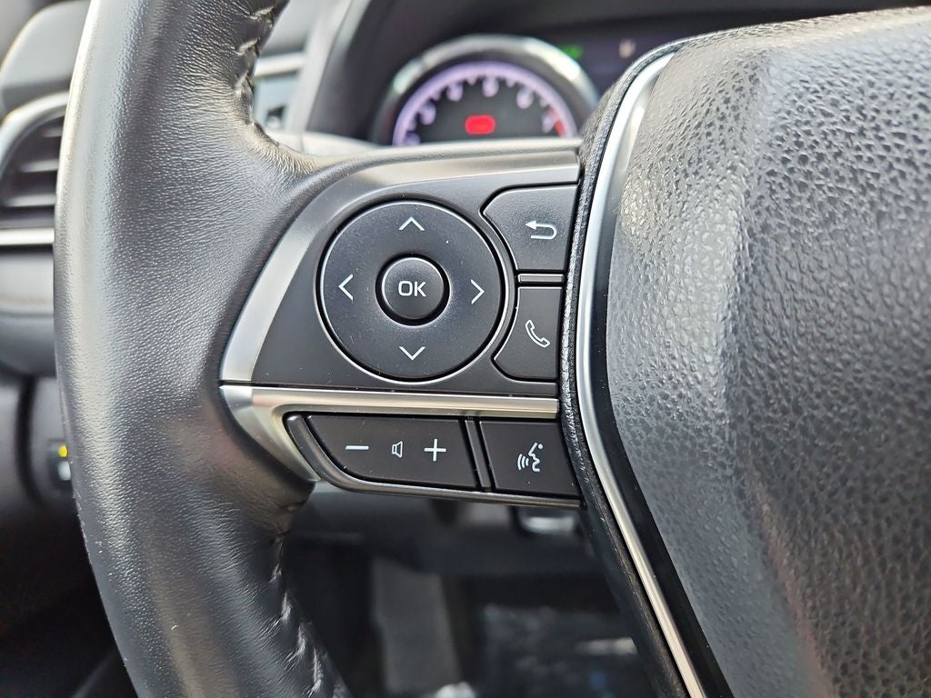 2020 Toyota Camry XLE PANORMIC SUNROOF