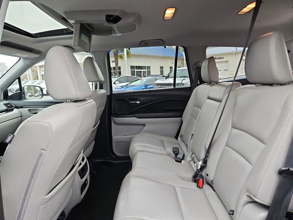 2020 Honda Pilot Touring 8 Passenger