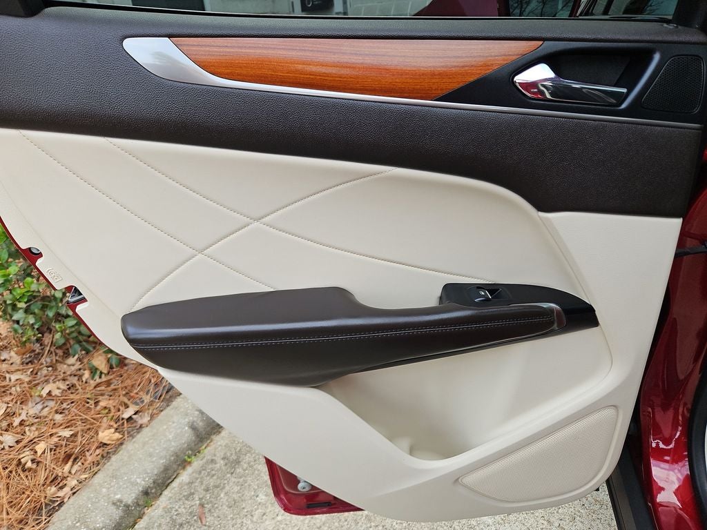 2016 Lincoln MKC Reserve