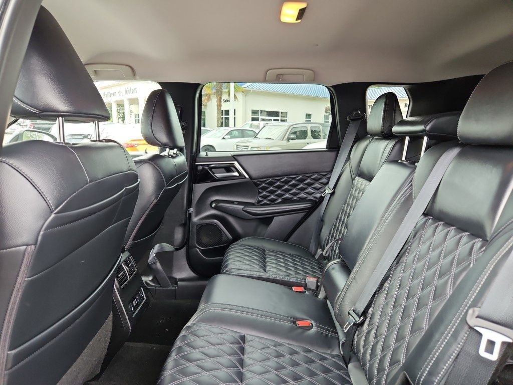 2022 Mitsubishi Outlander SEL