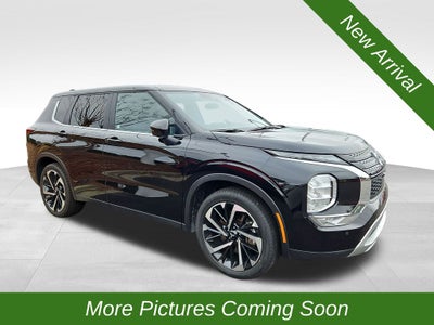 2024 Mitsubishi Outlander SE Black Edition