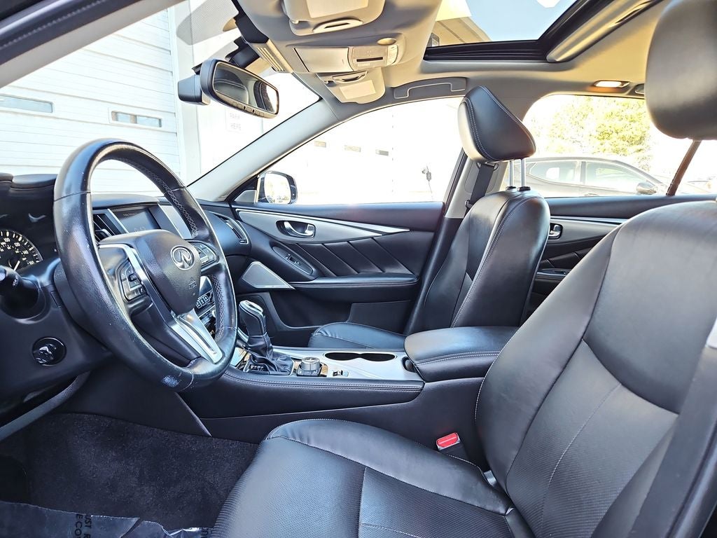 2022 INFINITI Q50 Luxury