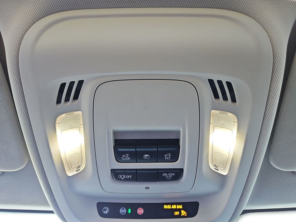 2023 Buick Envision Essence w/ Sport Touring PCKG and PANO ROOF