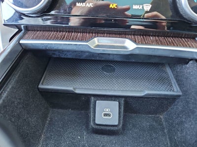 2023 Land Rover Range Rover SE LWB 7 Passenger