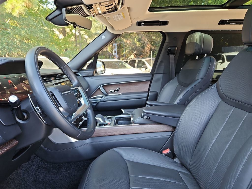 2023 Land Rover Range Rover SE LWB 7 Passenger