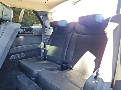 2023 Land Rover Range Rover SE LWB 7 Passenger