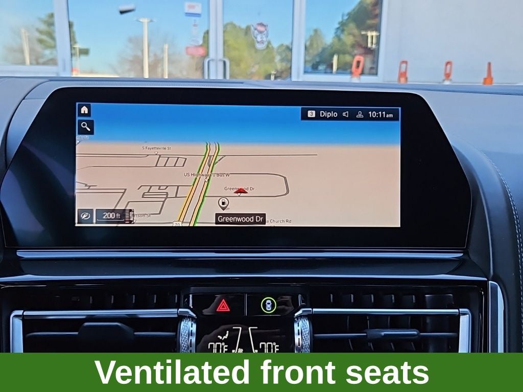 2022 BMW M8 Competition