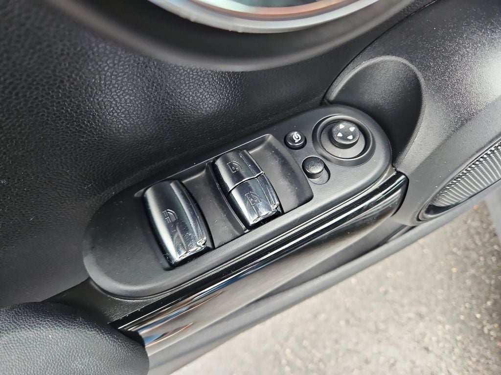 2024 MINI Cooper Base