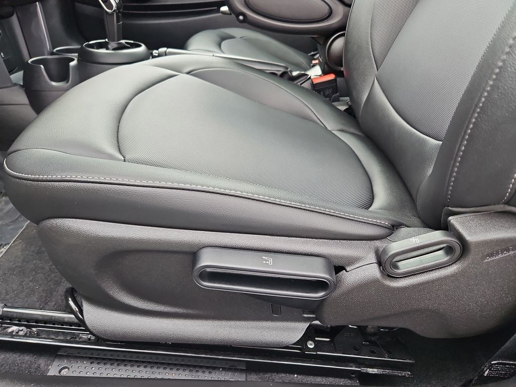 2021 MINI Cooper Oxford Edition w/PANO ROOF, 1 OWNER