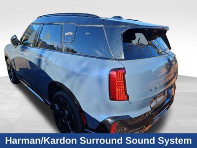 2025 MINI John Cooper Works Countryman Iconic