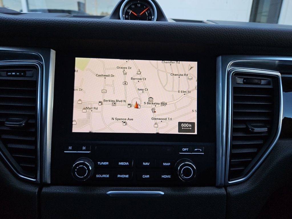 2017 Porsche Macan Base