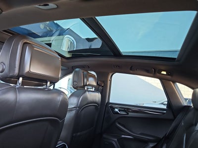 2017 Porsche Macan Base