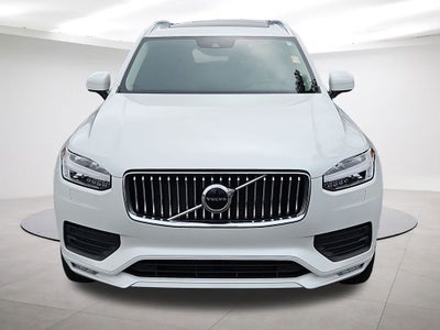 2022 Volvo XC90 T5 Momentum