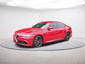 2018 Alfa Romeo Giulia Quadrifoglio w/ Nav