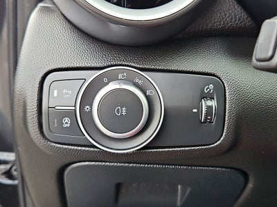 2023 Alfa Romeo Giulia Veloce w/PANO SUN ROOF 1OWNER