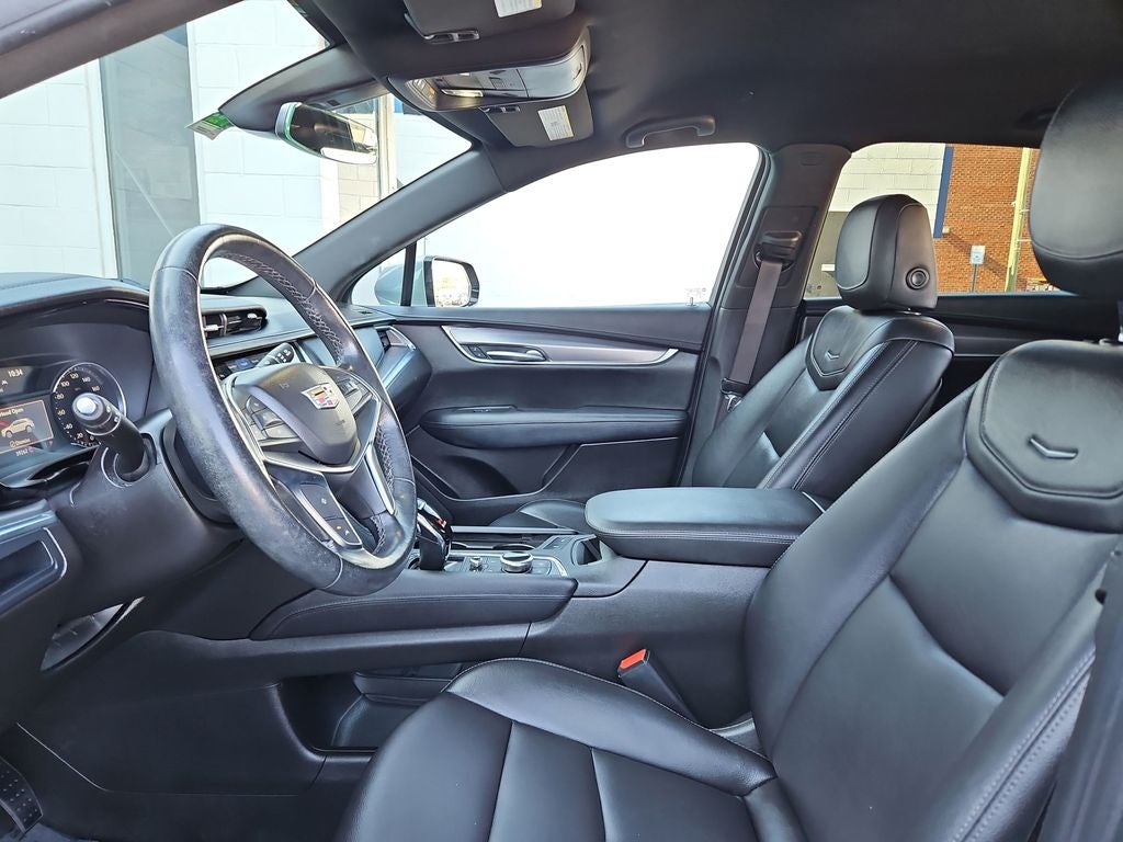 2023 Cadillac XT5 Luxury