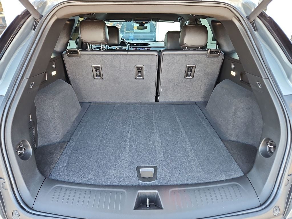 2023 Cadillac XT5 Luxury