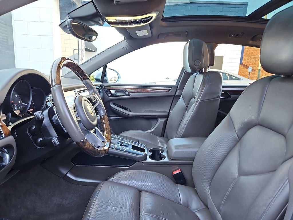2017 Porsche Macan Base