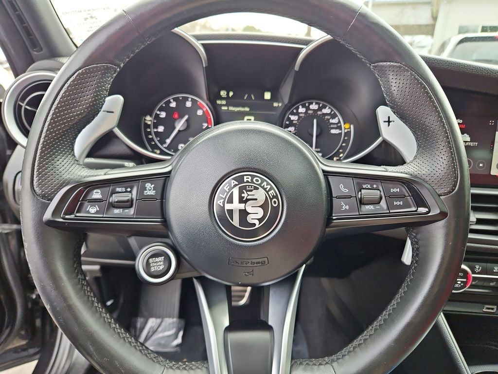 2023 Alfa Romeo Giulia Veloce